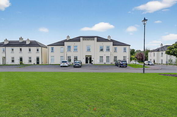 Photo 1 of 20 Linen Fields, Moira