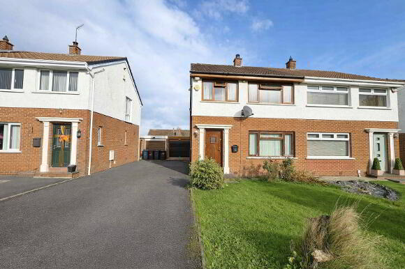 Photo 1 of 12 Oakfield, Antrim