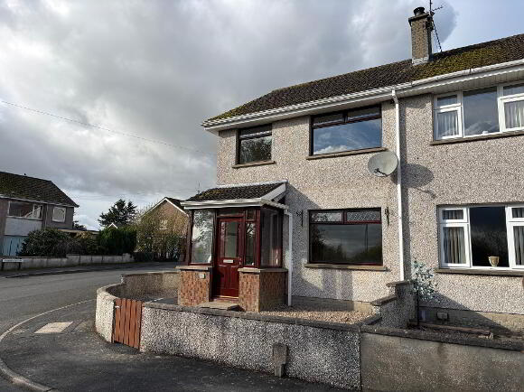 Photo 1 of 33 Churchill Place, Waringstown