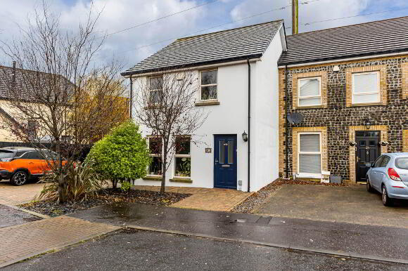 Photo 1 of 30 Lady Wallace Gardens, Lisburn