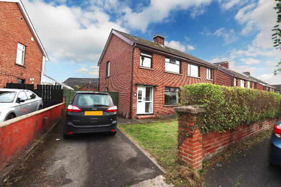 Photo 1 of 11 Hillview Avenue West, Newtownabbey