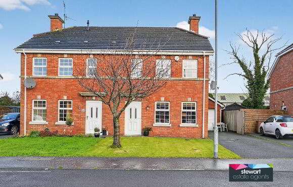 Photo 1 of 17 Waringhall Place, Lurgan, Waringstown