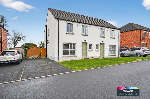 Photo 1 of 25 Harlow Green, Moira