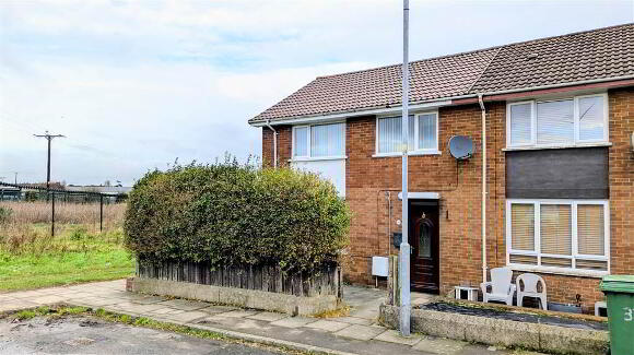 Photo 1 of 34 Ballyree Gardens, Bangor