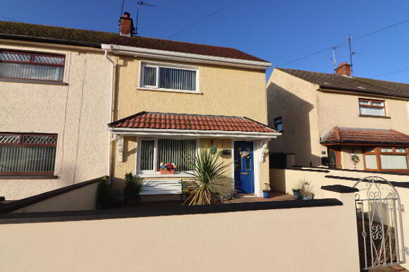 Photo 1 of 51 Silverwood Drive, Lurgan