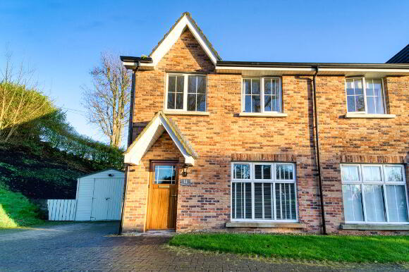 Photo 1 of 14 Cottars Chase, Lisburn