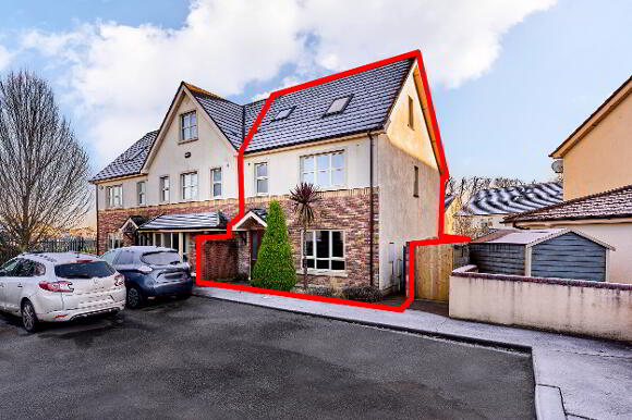 Photo 1 of 10 Butterstream Manor, Trim