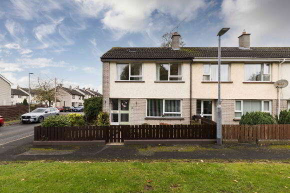 Photo 1 of 27 Ashvale Drive, Loughbrickland