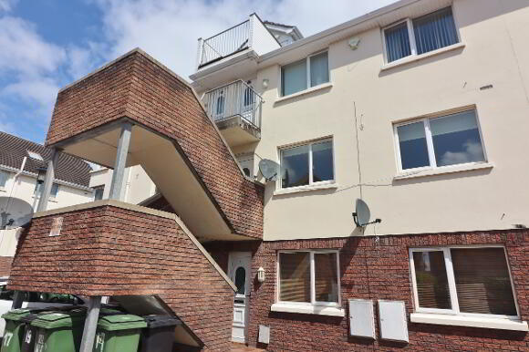 Photo 1 of 16 Silverwood Court, Lurgan