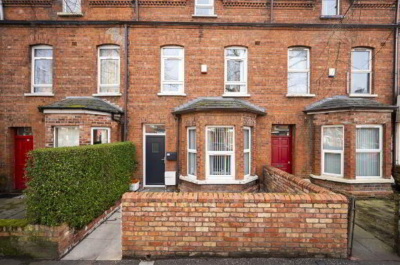 Photo 1 of 71 University Avenue, Belfast