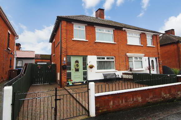 Photo 1 of 44 Mountainview Gardens, Belfast