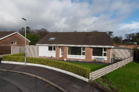 Photo 1 of 8 Lynda Crescent, Jordanstown, Newtownabbey