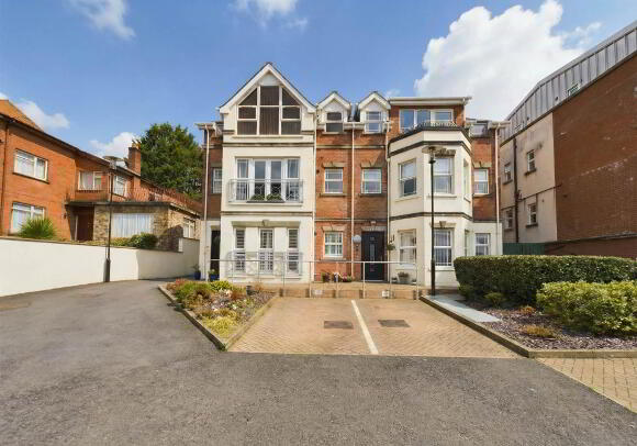 Photo 1 of 9 Pinetree Court Glen Road, Belfast