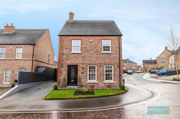 12 Glen Corr Way-12.jpg