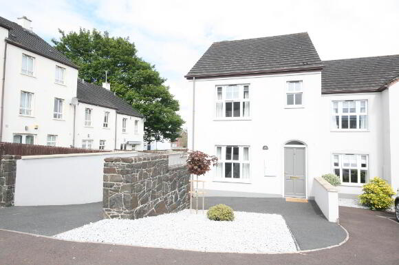 Photo 1 of 4 Village Court, Moira