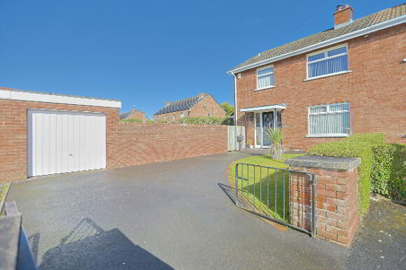 Photo 1 of 101 Pollock Drive, Lurgan, Craigavon