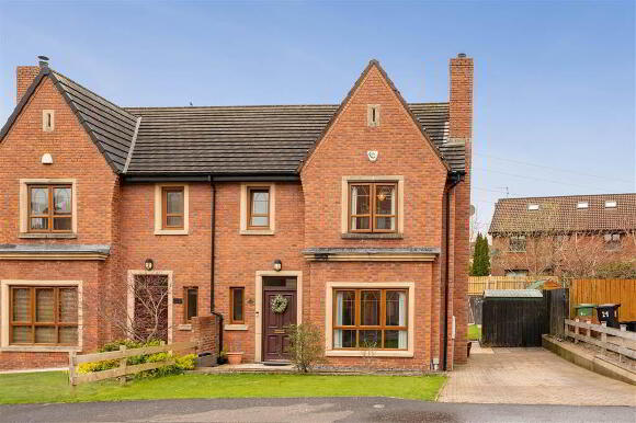Photo 1 of 19 Brooke Hall Avenue, Cairnshill, Belfast