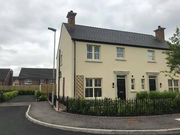 Photo 1 of Oak Country Manor, Londonderry