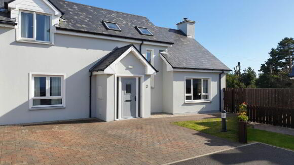 Photo 1 of 2 Radharc Na Oileain, Magheraclogher, An Bun Beag