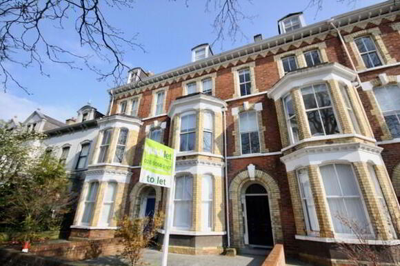 Photo 1 of 25 Ulsterville Avenue, Belfast