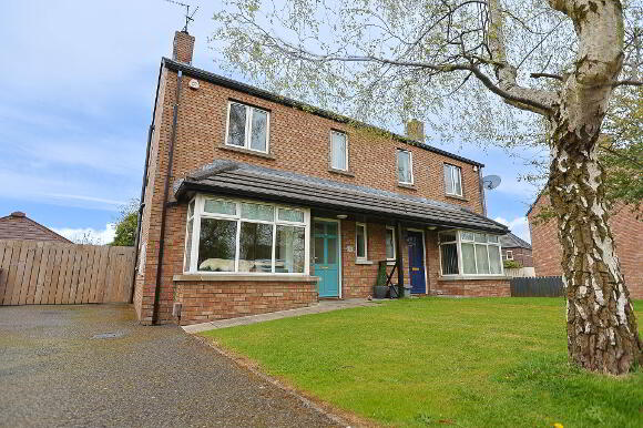 Photo 1 of 13 Willowtree Manor, Lurgan, Craigavon