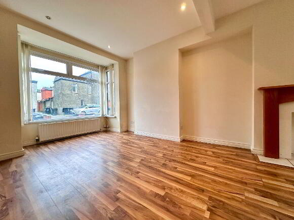 Photo 1 of 31 Imperial Drive, Belfast