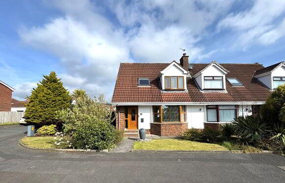 Photo 1 of 28 Hillview Avenue, Carrickfergus