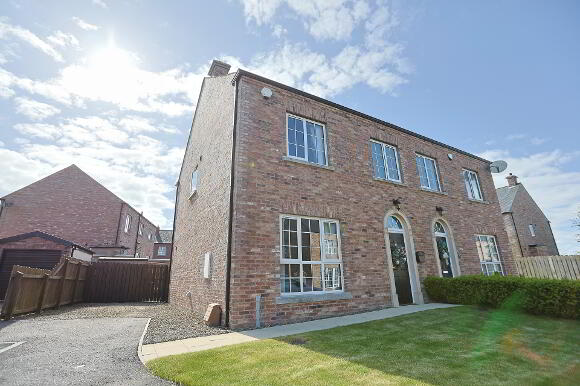 Photo 1 of 5 Lisnisky Crescent, Portadown