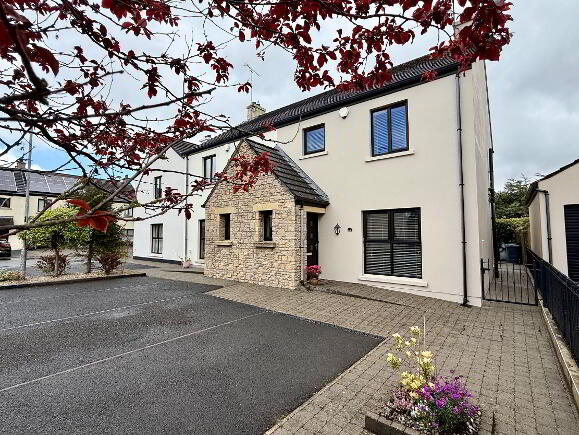 Photo 1 of 14 Carmoney Court, Eglinton, L’derry