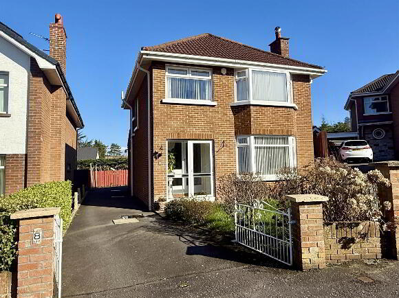 Photo 1 of 8 Willowbank Crescent, Belfast