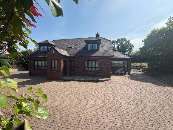 Photo 1 of 11b Glenview Park, Strabane