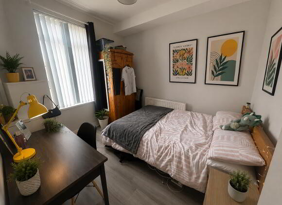 Photo 1 of Roden Street, Room 5, All Bills Included, Belfast