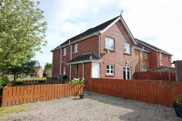 Photo 1 of 25 Summerhill Green, Banbridge