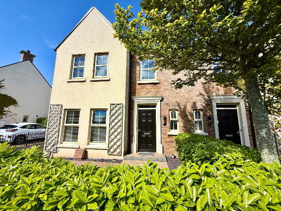 Photo 1 of 6 Oak Country Manor, Waterside, Derry