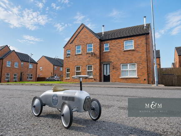 Photo 1 of 5 Edenkennedy Way, Markethill