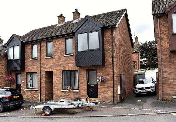 Photo 1 of 15 Tanners Court, Moira