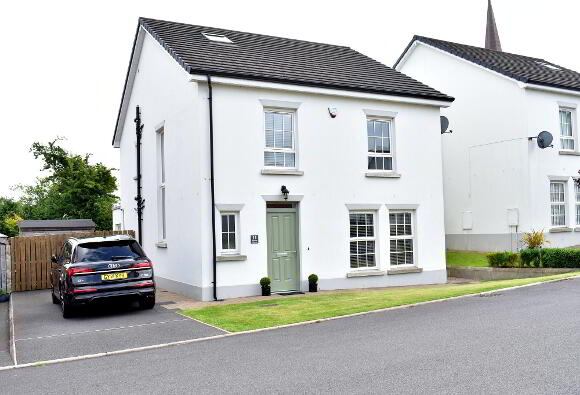 Photo 1 of 11 Harlow Green, Moira