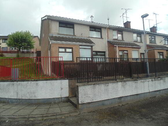 Photo 1 of 28 Ashbeg Grove, Dungannon