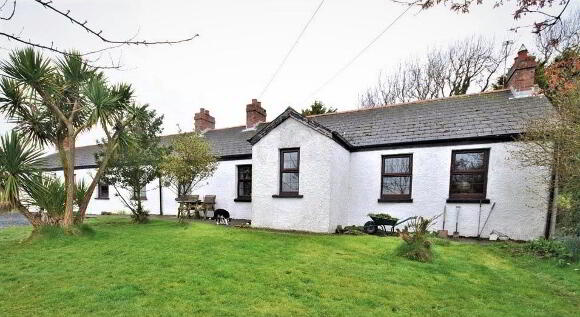 Photo 1 of Crooked Cottage, 4 Ballyhemlin Road, Kircubbin, Newtownards