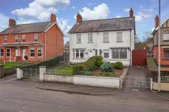 Photo 1 of 122 Ballynahinch Road, Lisburn