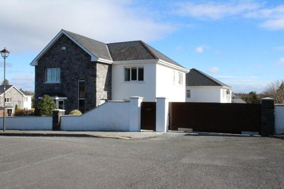 Photo 1 of 5 The Well, Carrick-On-Shannon