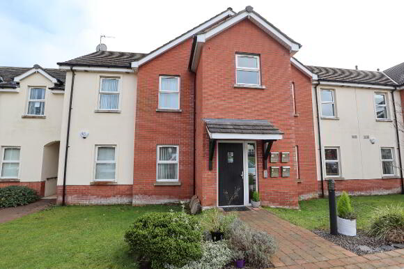 Photo 1 of 17 Loughshore Courtyard, Jordanstown, Whiteabbey