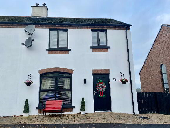 Photo 1 of 19 Woodland Close, Waterside, Derry