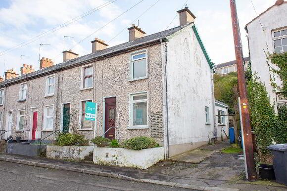Photo 1 of 33 Meadowbank Avenue, Donaghadee