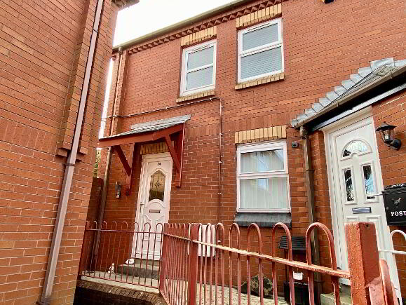 Photo 1 of 34 Bridge Street, Derry