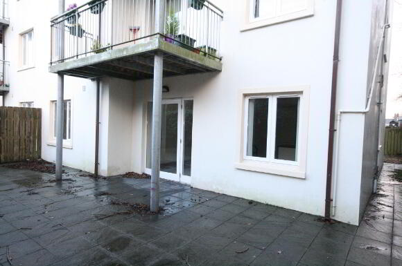 Photo 1 of 17 Village Court, Moira