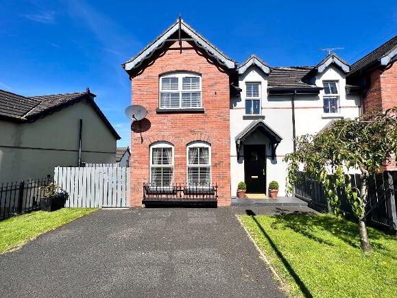 Photo 1 of 15 Foxhill, Derry