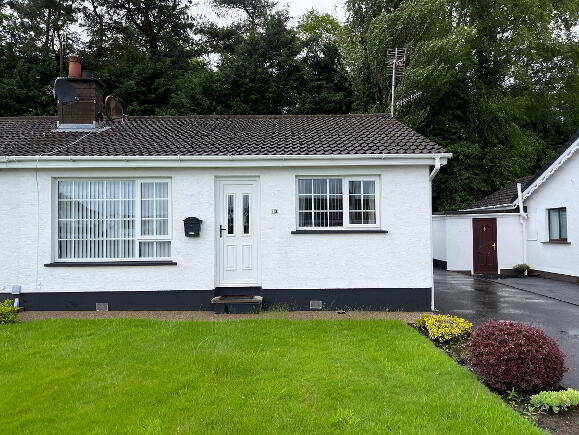 Photo 1 of 13 Pines Grove, Lurgan