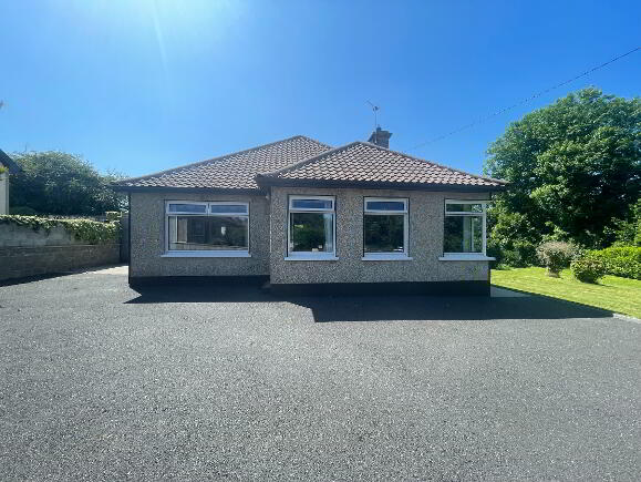 Photo 1 of 9 Claureen Drive, Ennis,