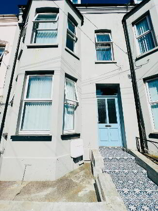 Photo 1 of Camden Street, Room 5, All Bills Included, Belfast